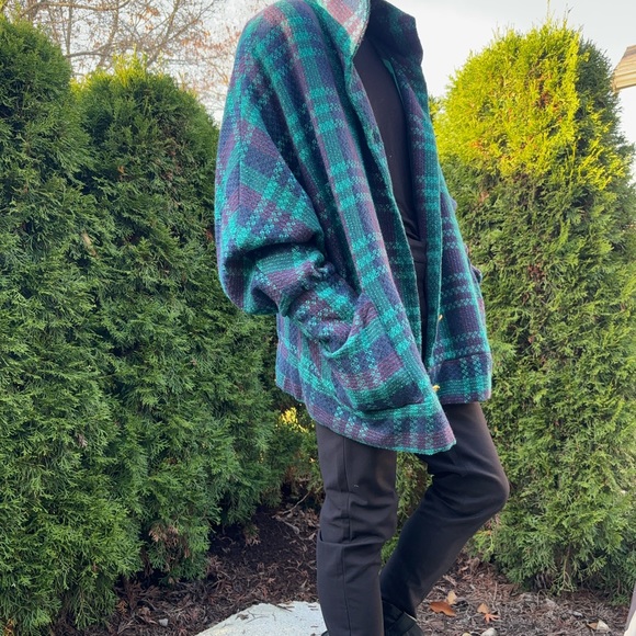 Vintage sweater jacket slouchy fit. - Picture 4 of 4